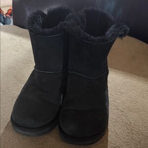 UGG Bailey double bow Black Suede Fur-Lined Boots GUC